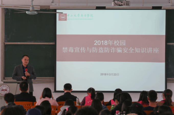 5ab89d068b7b0.png 4.png