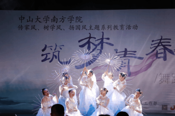 5ae18c7045161.png 图片3.png