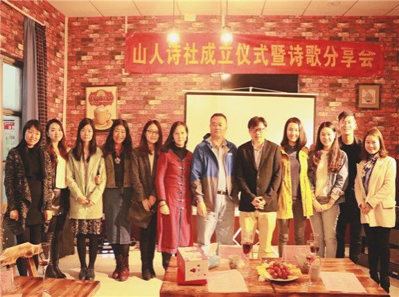 583664b415c08.jpg 最后合影.jpg