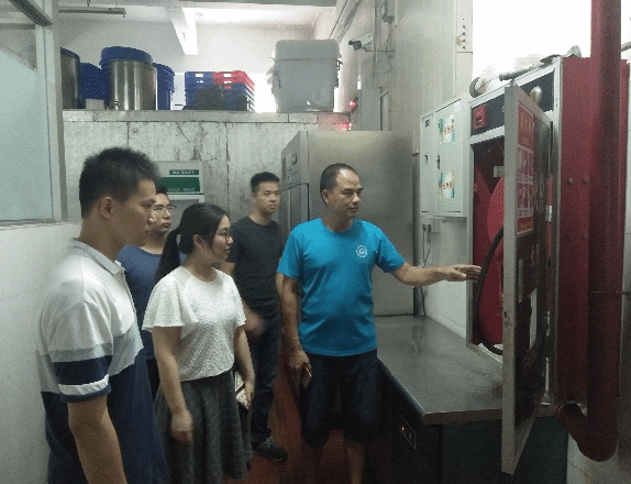 14 开学前食堂消防检查.png