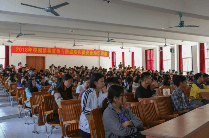 5ab89d2714246.png 3.png