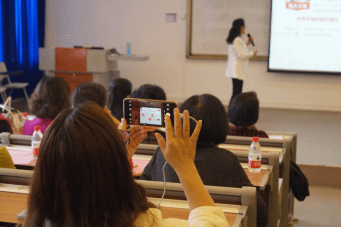 5aa1e2c325006.png 微信截图_20180309092240.png