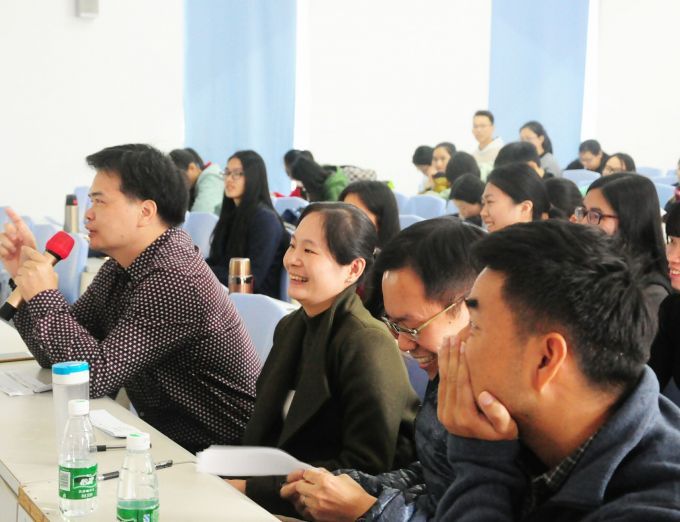 586cc6e41ad00.jpg 现场.jpg