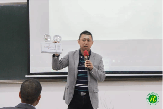 5cb43db15bf67.png 图片3.png