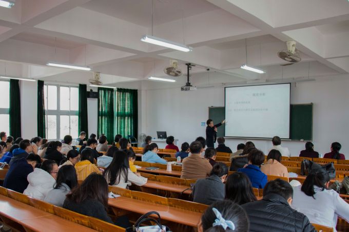 5a1b652abc7eb.jpg 袁文春3.jpg