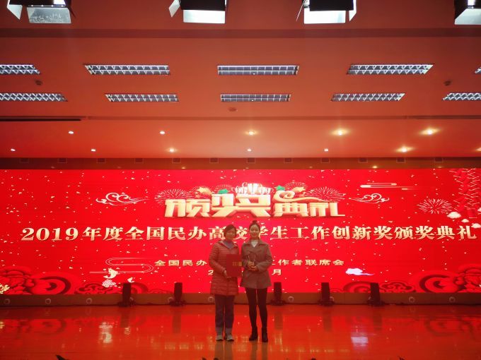 5dd63f25bcb82.jpg 4.jpg